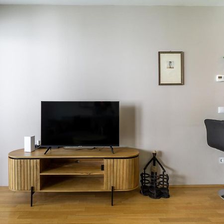 Apartment With Garden Close To Stadthalle, Westbahnhof 비엔나 외부 사진