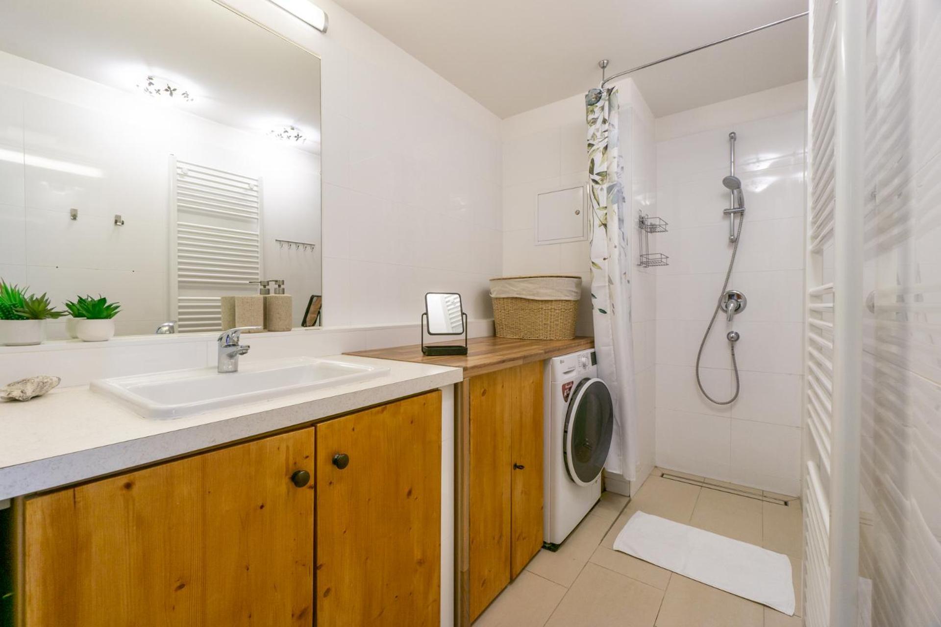 Apartment With Garden Close To Stadthalle, Westbahnhof 비엔나 외부 사진
